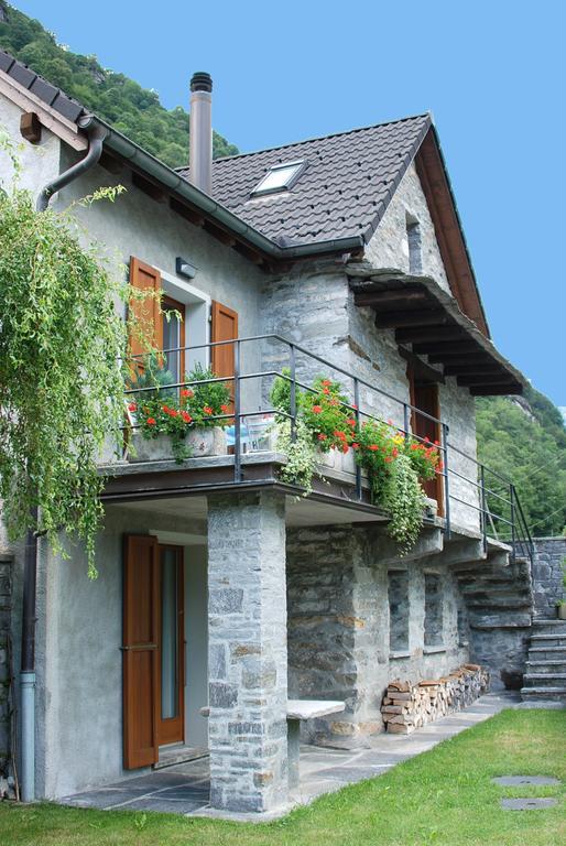 Casa Fontanella Villa Brione  ภายนอก รูปภาพ
