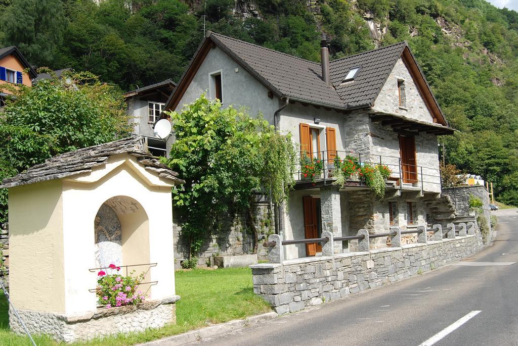 Casa Fontanella Villa Brione  ภายนอก รูปภาพ